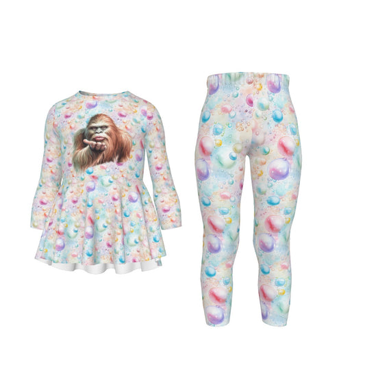 Sasquatch / Bigfoot kiss, Girls 2 Piece Casual Suit, Outfit with Ruffle Shirt