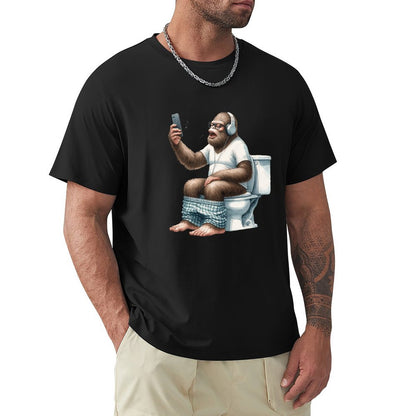 Sasquatch, Bigfoot on Toilet -Short Sleeve Cotton T-shirt Men